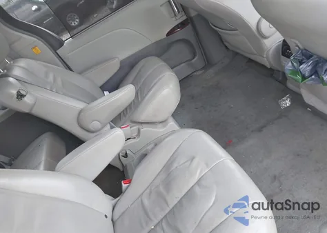 2011 Toyota Sienna Xle V6 из США, поврежденный, VIN 5TDYK3DCXBS133044